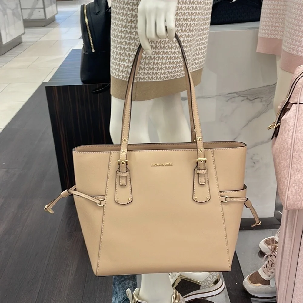Michael Kors Voyager Small Saffiano Leather Tote Bag 30H1GV6T4T NWT OYSTER
